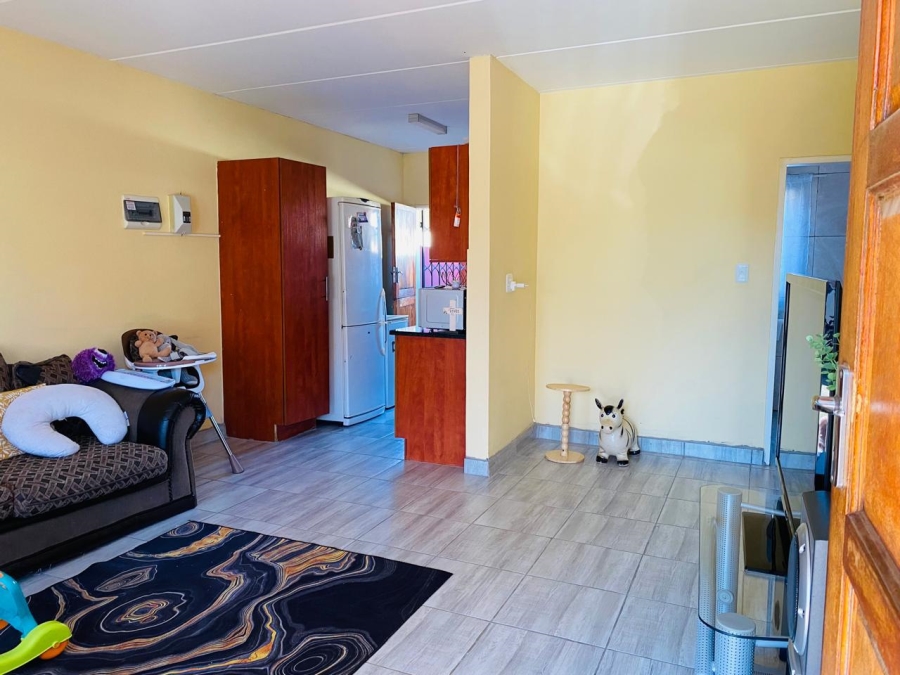 2 Bedroom Property for Sale in Waterval East North West